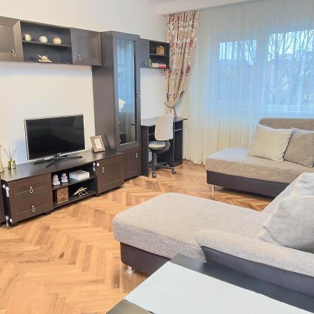 Oradea Comfort Corner ภายนอก รูปภาพ