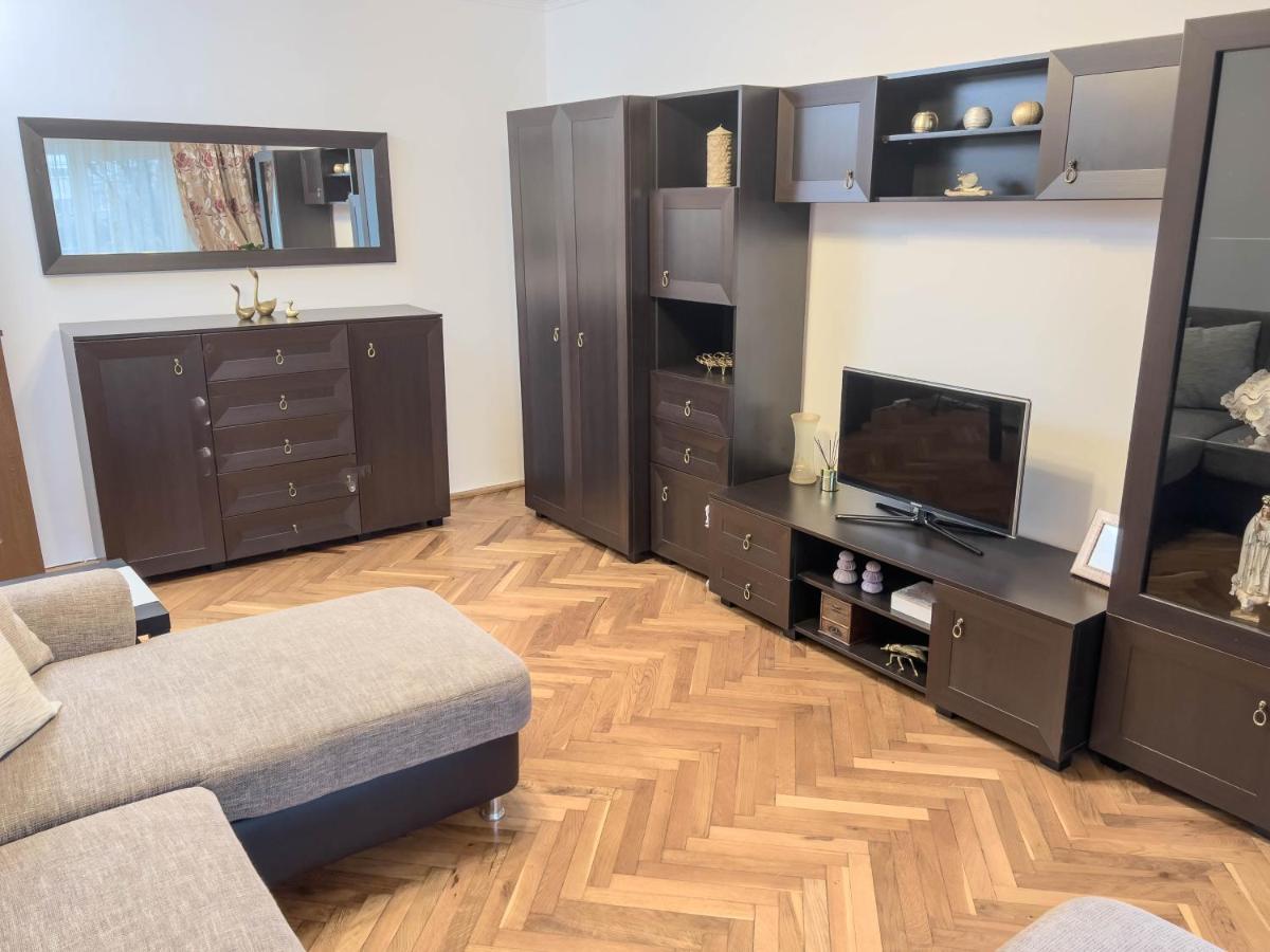 Oradea Comfort Corner ภายนอก รูปภาพ
