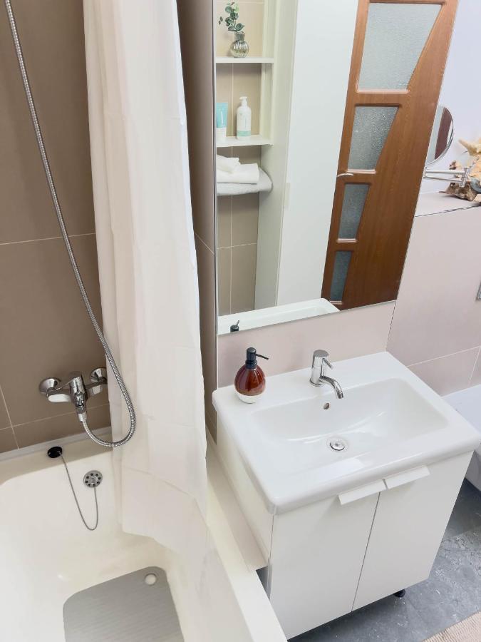 Oradea Comfort Corner ภายนอก รูปภาพ