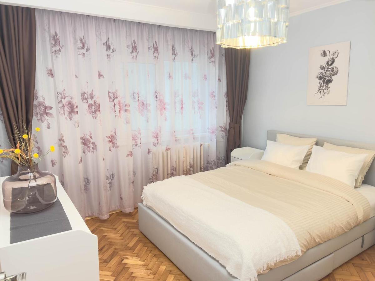 Oradea Comfort Corner ภายนอก รูปภาพ