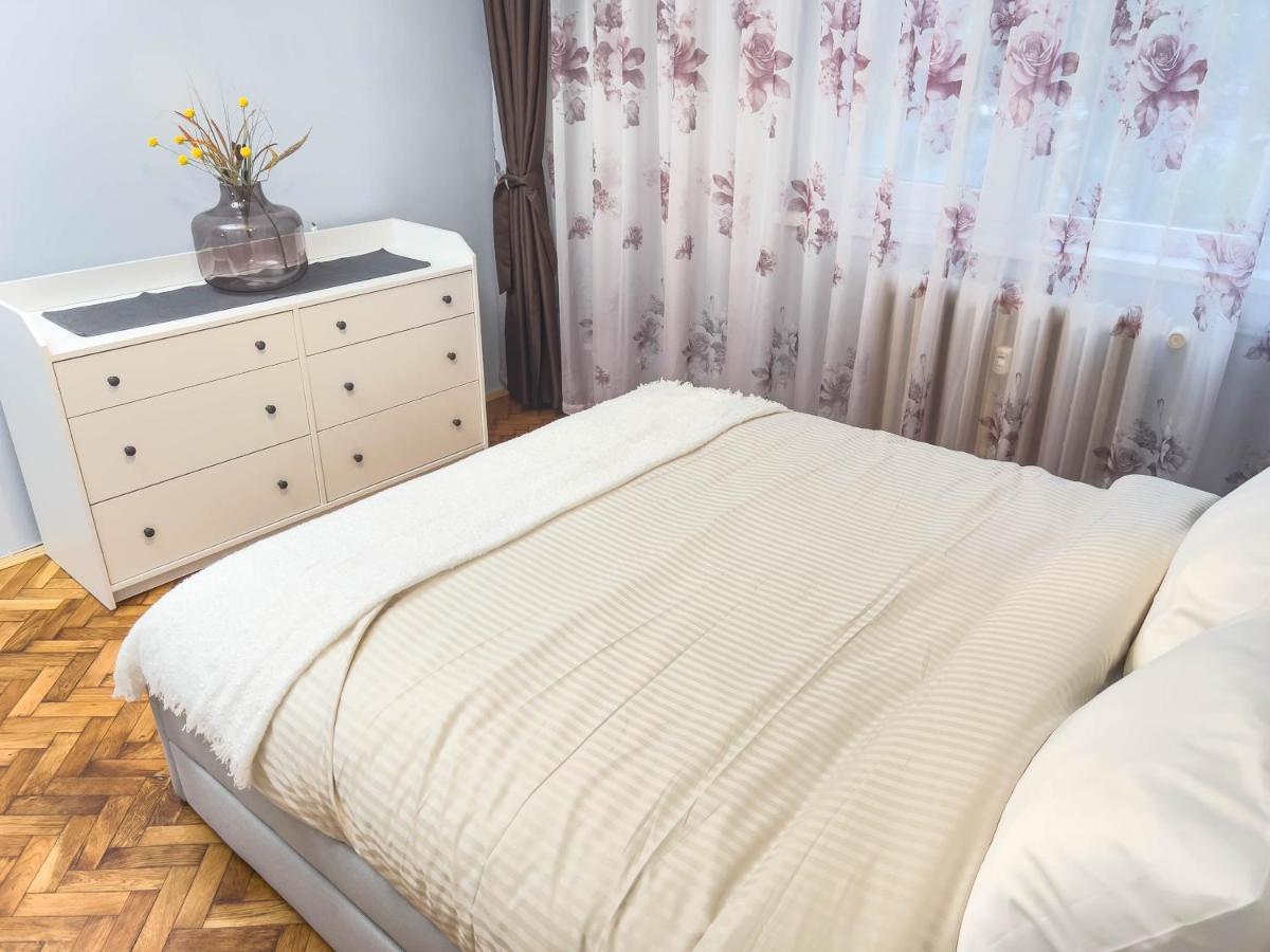 Oradea Comfort Corner ภายนอก รูปภาพ